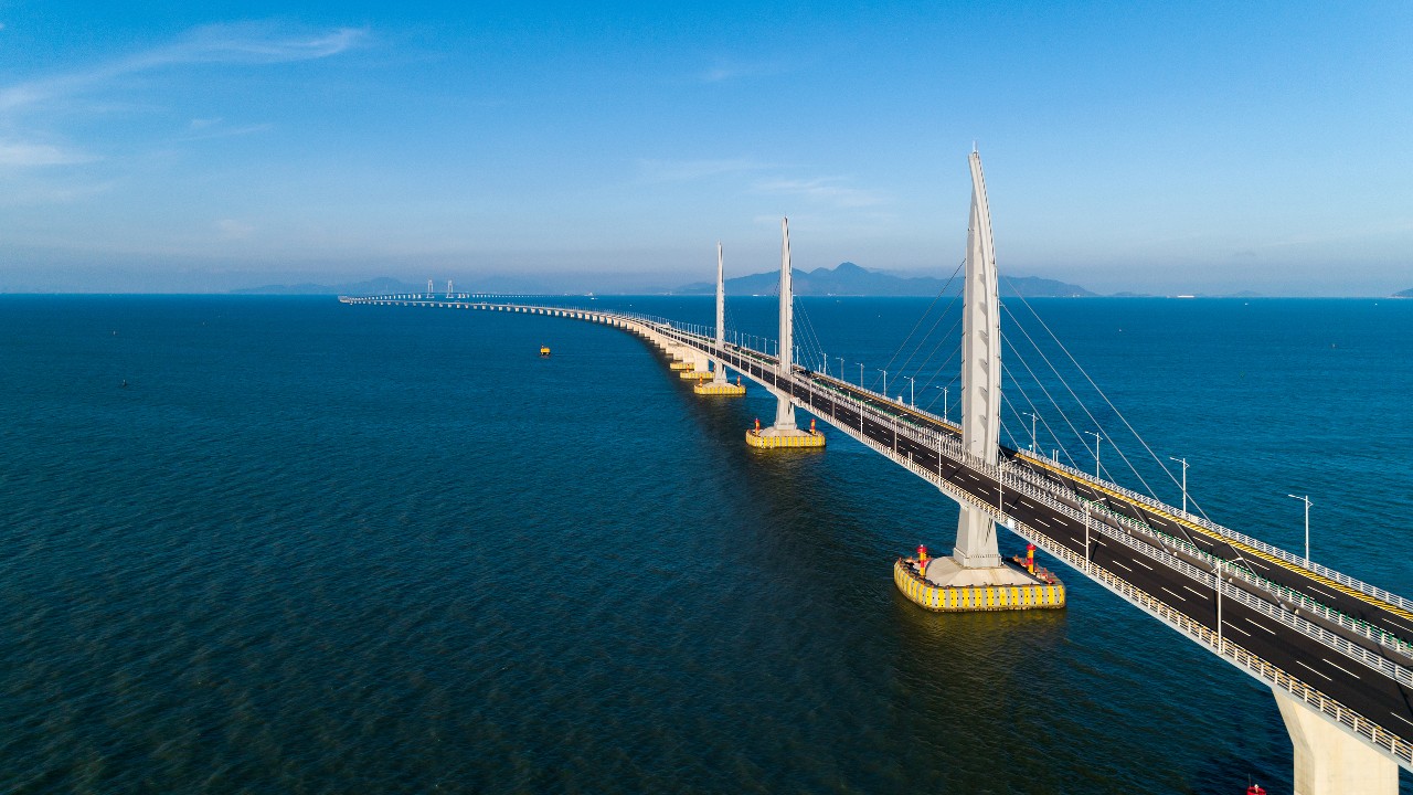 香港珠海澳门大桥；图片用于汇丰汇融跨境电商专属贷款。