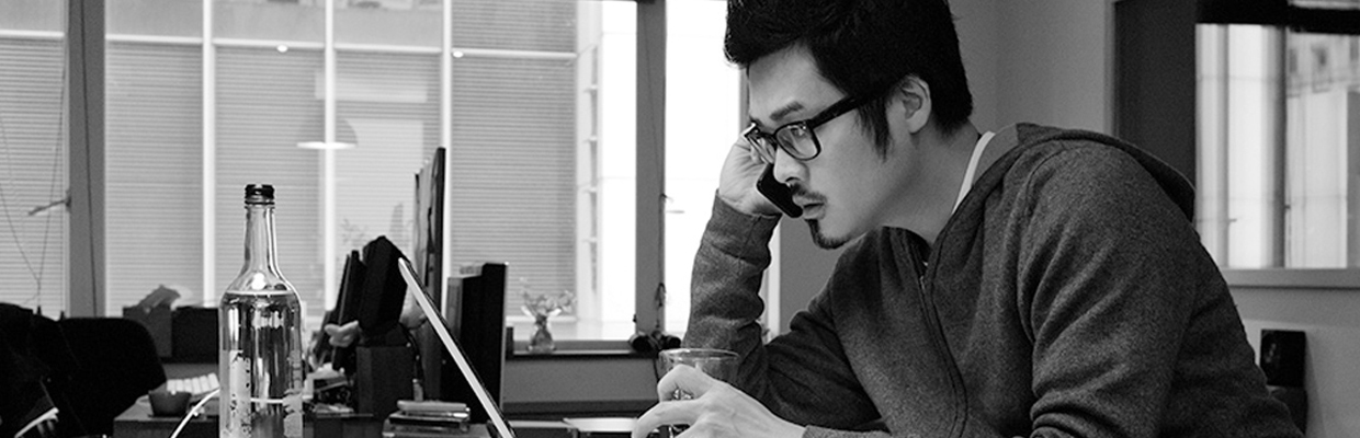 Independent business owner having phone meeting. Image used for HSBC Fusion One Banker page.